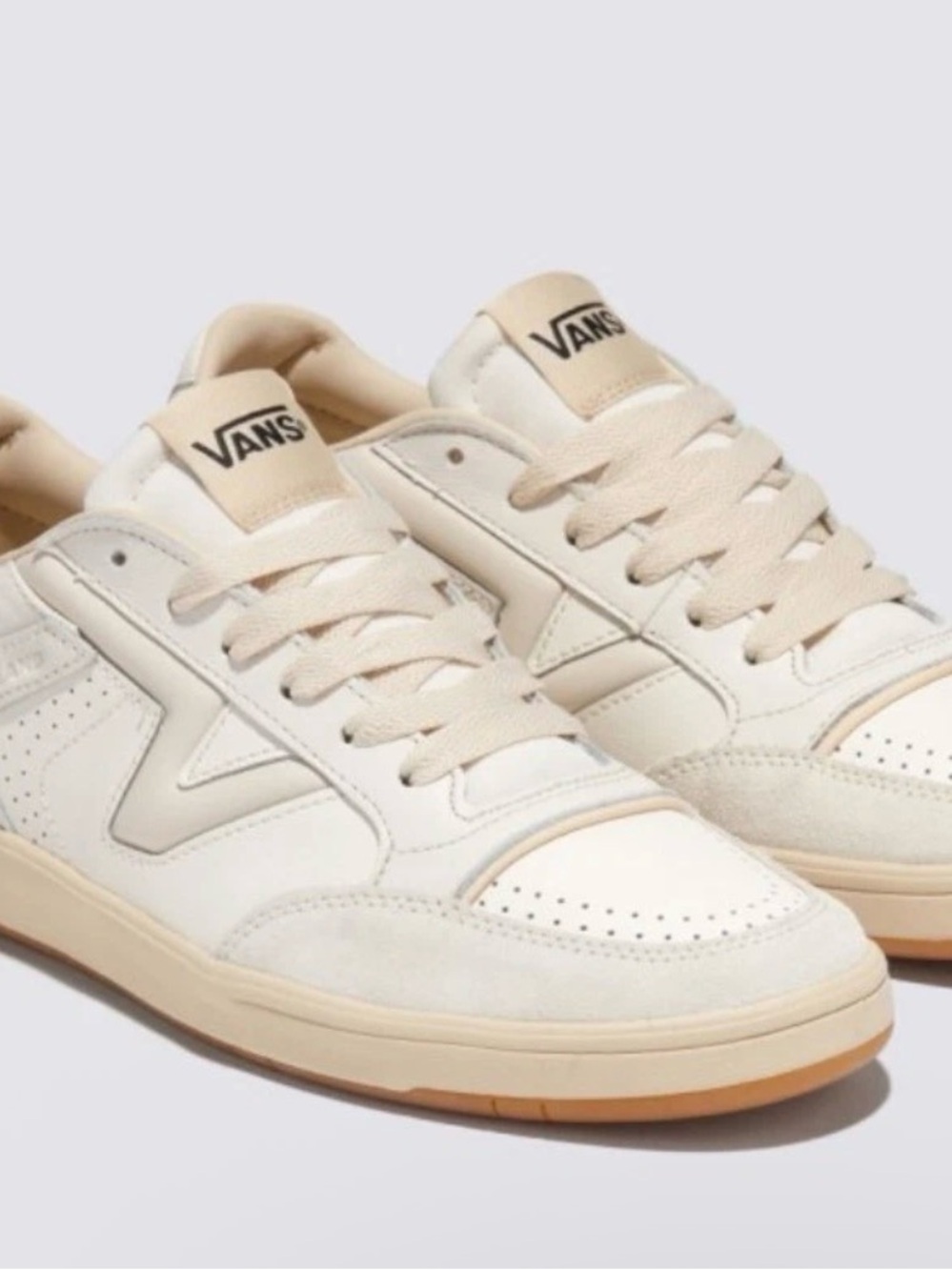 VANS SERIO Lowland US 7 WOMEN'S SNEAKERS